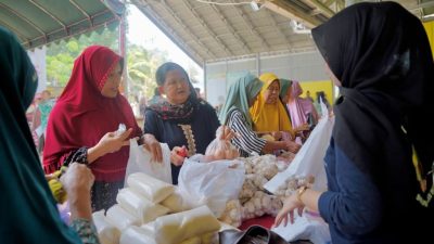 Pasar Murah ke-68 Disperindag Balangan Disambut Antusias Warga Gulinggang